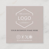 Moderne minimale sociale media QR-code taupe Vierkante Visitekaartje (Voorkant)