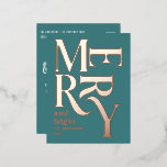 Moderne, minimale traditionele blauwgroen kerst folie feestdagen briefkaart<br><div class="desc">Moderne,  minimale traditionele retro  grafische typografie blauwgroen vrolijke kerstfeestkaart. Een deel van een stoutmoedig feestelijk collectie. Echte folie voegt een klastige ontwerper aanraking toe.</div>