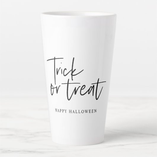 Moderne minimale troep en behandeling | Happy Hall Latte Mok (Voorkant)