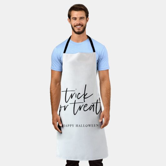 Moderne minimale troep en behandeling | Happy Hall Schort (Gedragen)