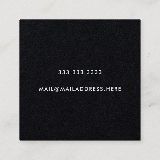Moderne minimale Typografie Solid Black Paper Vierkante Visitekaartje (Achterkant)