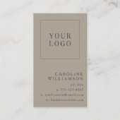 Moderne minimale verticale Logo QR-code Taupe Brow Visitekaartje (Voorkant)