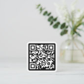 Moderne minimale witte aangepaste QR-code sociale  Vierkante Visitekaartje (Staand voorkant)