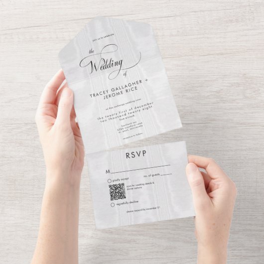 Moderne minimale witte satijnen taffeta QR-code All In One Uitnodiging (Afscheurbaar)
