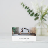 Moderne minimale yoga persoonlijke trainer aangepa visitekaartje (Staand voorkant)