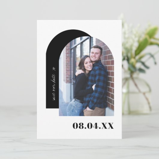 Moderne Minimale Zwart-Wit Custom Photo Save The Date (Staand voorkant)