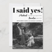 Moderne, minimale zwarte en witte foto met QR-code Save The Date (Voorkant)