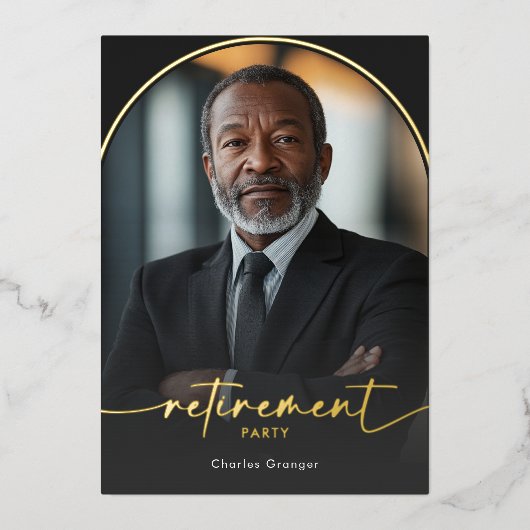 Moderne minimale zwarte pensioenpartij folie uitnodiging (Voorkant)