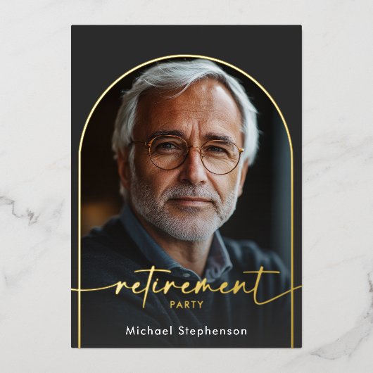 Moderne minimale zwarte pensioenpartij folie uitnodiging (Voorkant)
