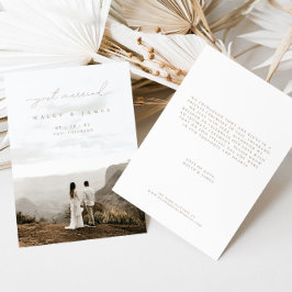 Moderne minimalist gewoon gehuwde foto's bruiloft  aankondiging