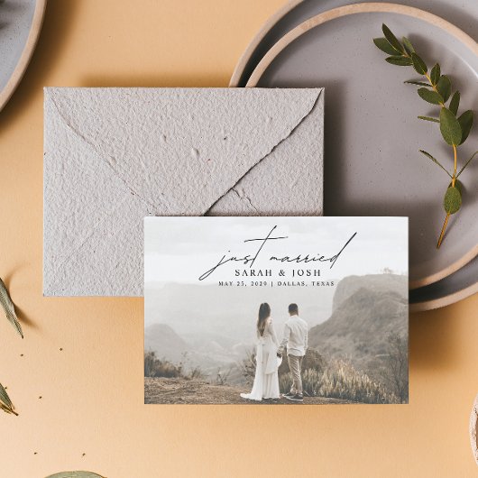 Moderne minimalist trouwde gewoon 3 foto's met een aankondiging