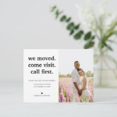 Moderne minimalist We hebben foto's verplaatst Aankondigingskaart (Staand voorkant)