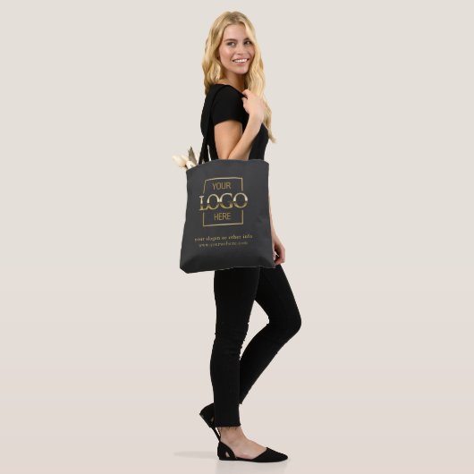 Moderne Minimalistische Aangepaste Zakelijke Logo Tote Bag (Op model)