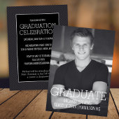 Moderne minimalistische afstuderen in zwart-wit aankondiging