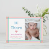 Moderne minimalistische Baby Fotoaankondiging Kaart (Staand voorkant)