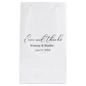 Moderne minimalistische Bedankt voor weddenschap m Klein Cadeauzakje (Voorkant)