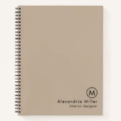 Moderne minimalistische beige monogram notitieboek (Voorkant)