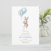 Moderne minimalistische Blue Bunny Paasfeest Kaart (Staand voorkant)