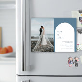 Moderne minimalistische boog stoffig blauw Save th Magnetische Uitnodiging