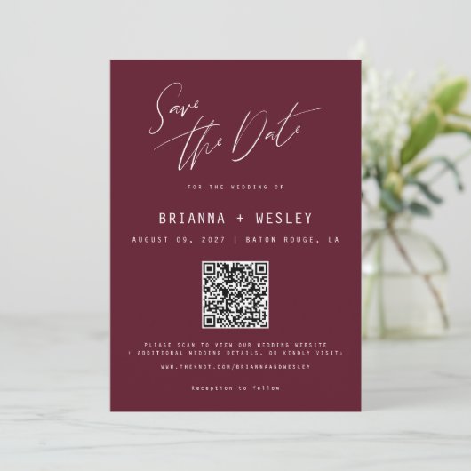 Moderne minimalistische Bourgogne QR Code Foto Save The Date (Staand voorkant)