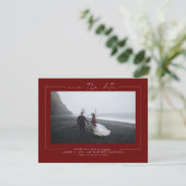 Moderne minimalistische Bourgogne Red bespaart de  Save The Date (Staand voorkant)