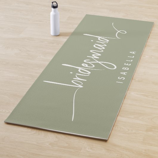 Moderne minimalistische bridesmaid Script Sage Gre Yogamat (In situ)