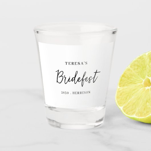 Moderne Minimalistische Bruidsmeisje Script Ontwer Shot Glas (Voorkant)