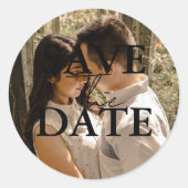 Moderne minimalistische bruiloft bespaart de datum ronde sticker (Voorkant)