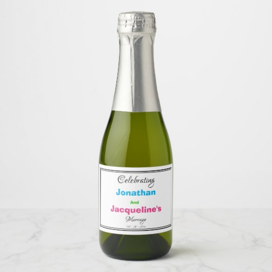 Moderne minimalistische bruiloft kleurrijke script sparkling wijnetiket (Voorkant)