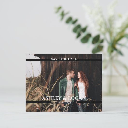 Moderne minimalistische bruiloft sparen de Datum F Aankondigingskaart (Staand voorkant)