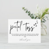 Moderne minimalistische bruiloft Stuur Petal Toss  Kaart (Staand voorkant)