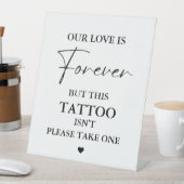 Moderne minimalistische bruiloft Tattoo Party teke Reclamebord Met Voetstuk (Insitu)