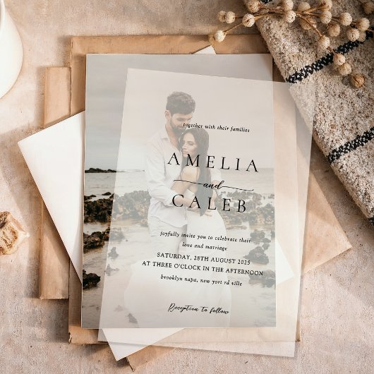 Moderne minimalistische bruiloft vellum uitnodigingen