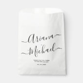 Moderne minimalistische bruiloft zwart-wit geperso bedankzakje (Voorkant)