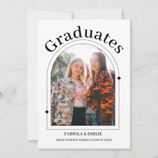 Moderne minimalistische Casual foto Twin afstudere Aankondiging (Voorkant)