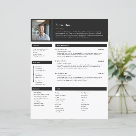 Moderne minimalistische CV Sjabloon (Staand voorkant)