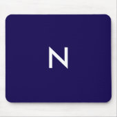Moderne minimalistische donkerblauwe monogram muismat (Voorkant)
