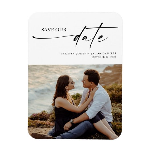 Moderne Minimalistische Dunne Script Trouwfoto Sav Magneet (Verticaal)