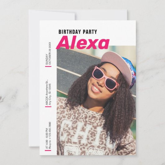 Moderne minimalistische eenvoudige fotoverjaardag kaart (Voorkant)