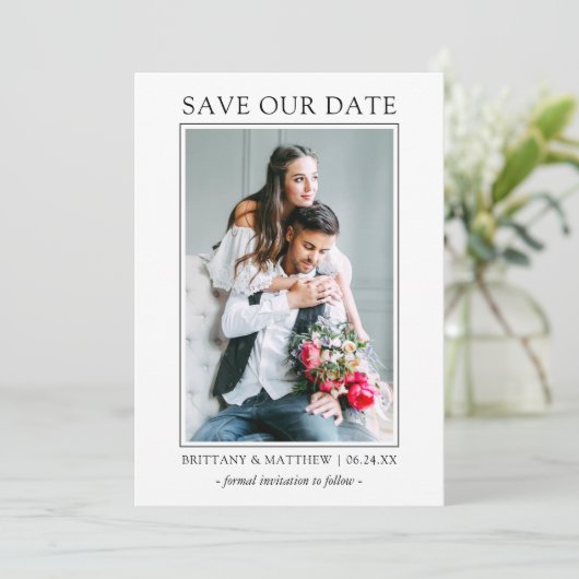 Moderne minimalistische, eenvoudige opslag van onz save the date (Staand voorkant)