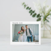 Moderne Minimalistische Eenvoudige Trouwfoto Briefkaart (Staand voorkant)