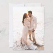 Moderne minimalistische eenvoudige witte bruiloft kaart (Achterkant)