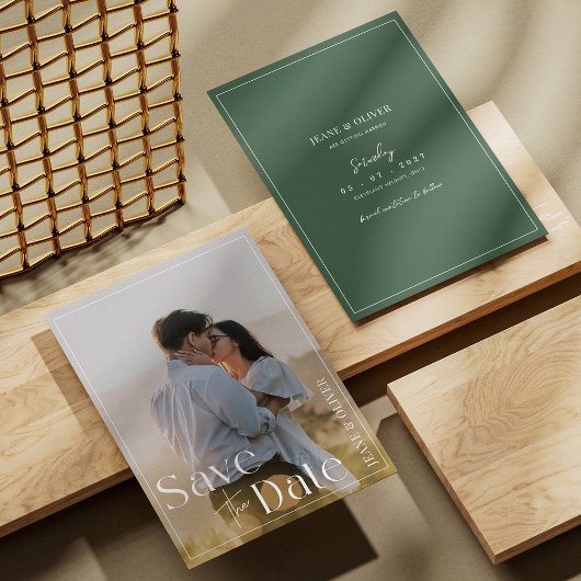 Moderne, minimalistische en elegante groene foto v save the date