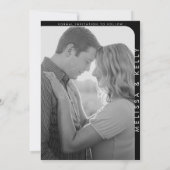 Moderne minimalistische foto bruiloft vet monogram save the date (Achterkant)