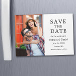 Moderne Minimalistische Foto Magnetische Save The<br><div class="desc">Moderne Minimalistische Eenvoudige Trouwfoto Verlovingsaankondiging Save The Date Magneetkaart</div>