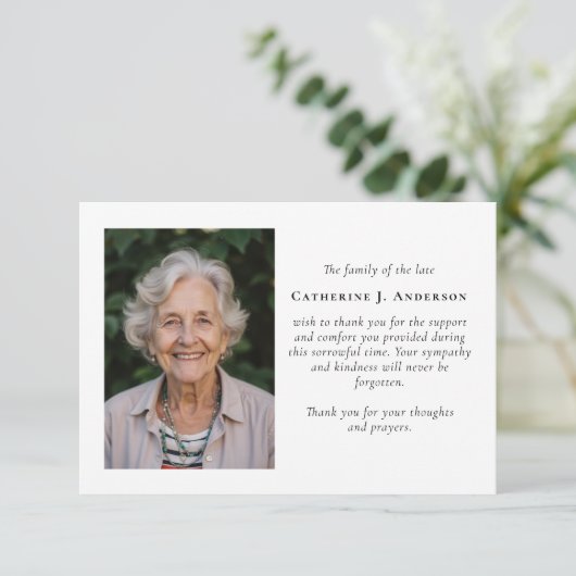 Moderne minimalistische foto sympathie begrafenis bedankkaart (Staand voorkant)