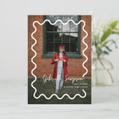 Moderne minimalistische foto Zwart-wit Afstudeerde Kaart (Staand voorkant)