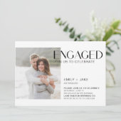 Moderne minimalistische foto zwart-wit Verloving Kaart (Staand voorkant)