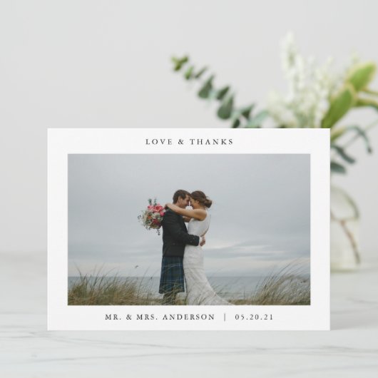 Moderne minimalistische fotobruiloft bedankkaart (Staand voorkant)
