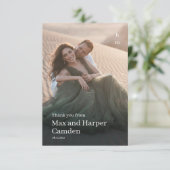 Moderne minimalistische fotobruiloft bedankkaart (Staand voorkant)